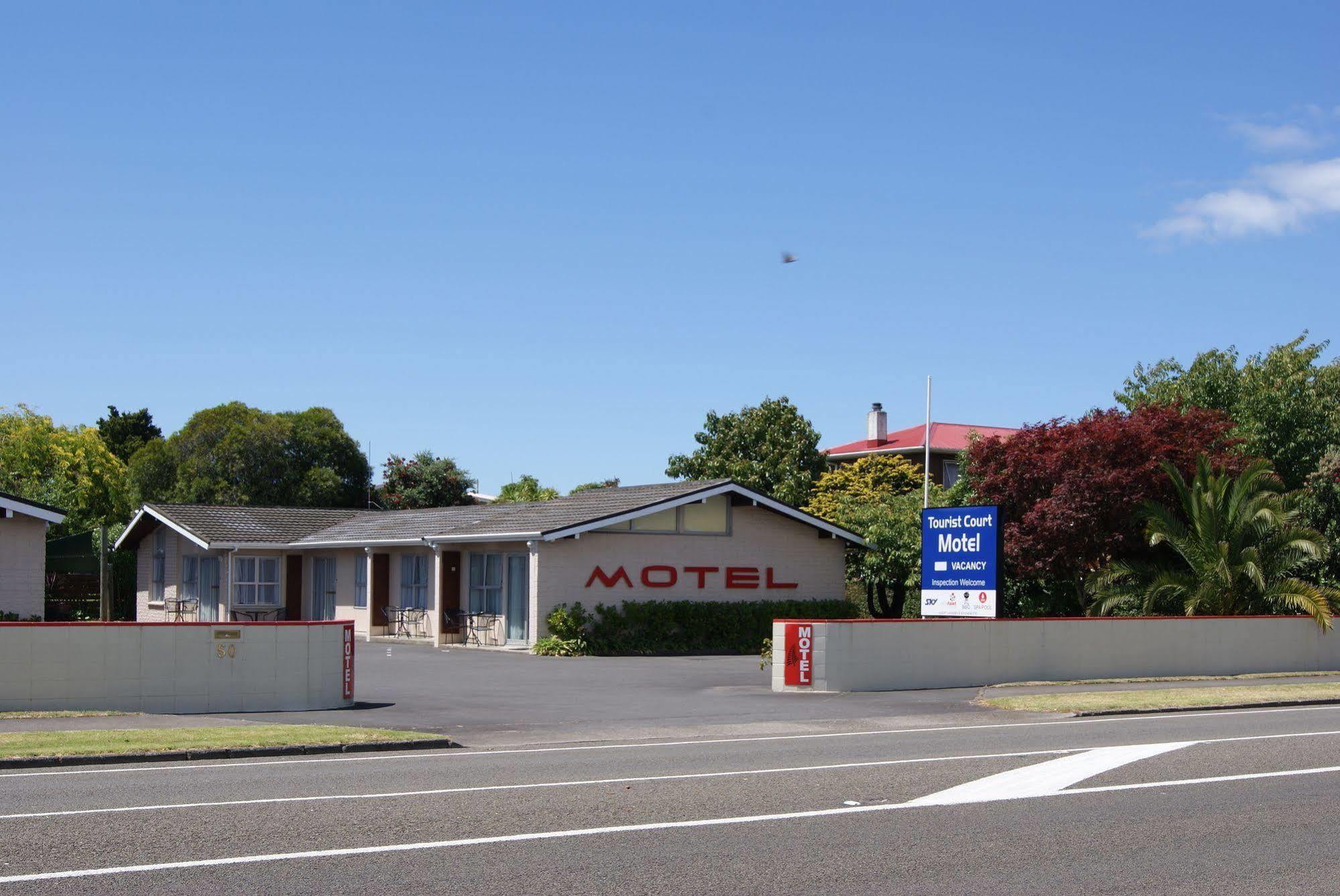 Tourist Court Motel Whakatane Buitenkant foto